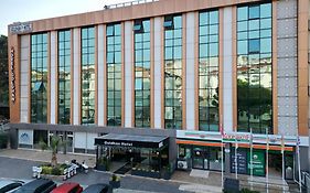 Goldhan Hotel